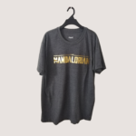 Camiseta para caballero The Mandalorian Gris