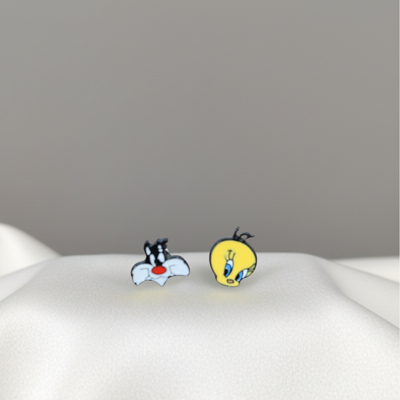 Aretes con diseño de Piolin y Silvestre