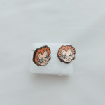 Aretes con diseño de Chucky
