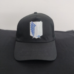 Gorra de Attack On Titan - cacaodesigns