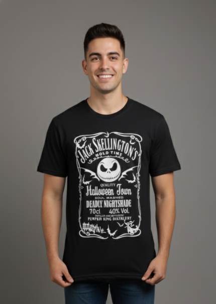 Camiseta Unisex Jack Skellington Etiqueta de whisky
