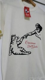 Camiseta Creación del Gato Unisex - Imagen 3